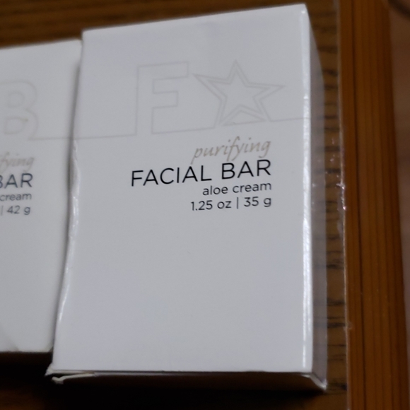 Purifying bath facial bar - Picture 2 of 4